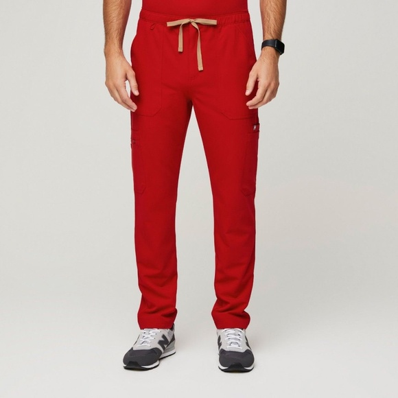 Figs Men's Winning Red Cairo™ - Cargo Scrub Pants - Picture 1 of 1